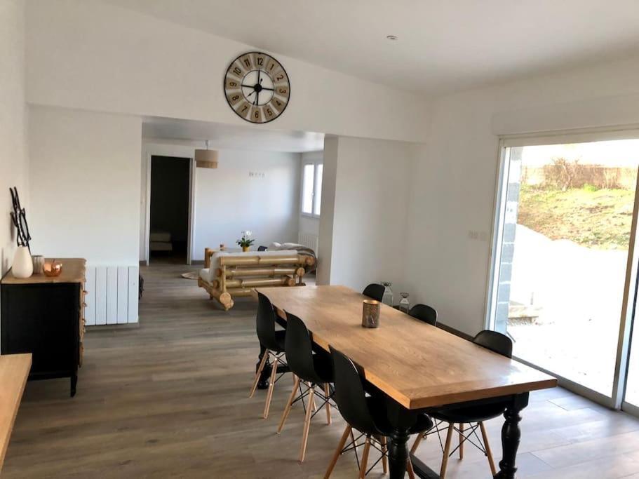 Logement De Plain-Pied Avec Jardin, Terrasse Gurgy Екстер'єр фото